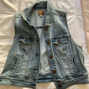 American eagle jean vest